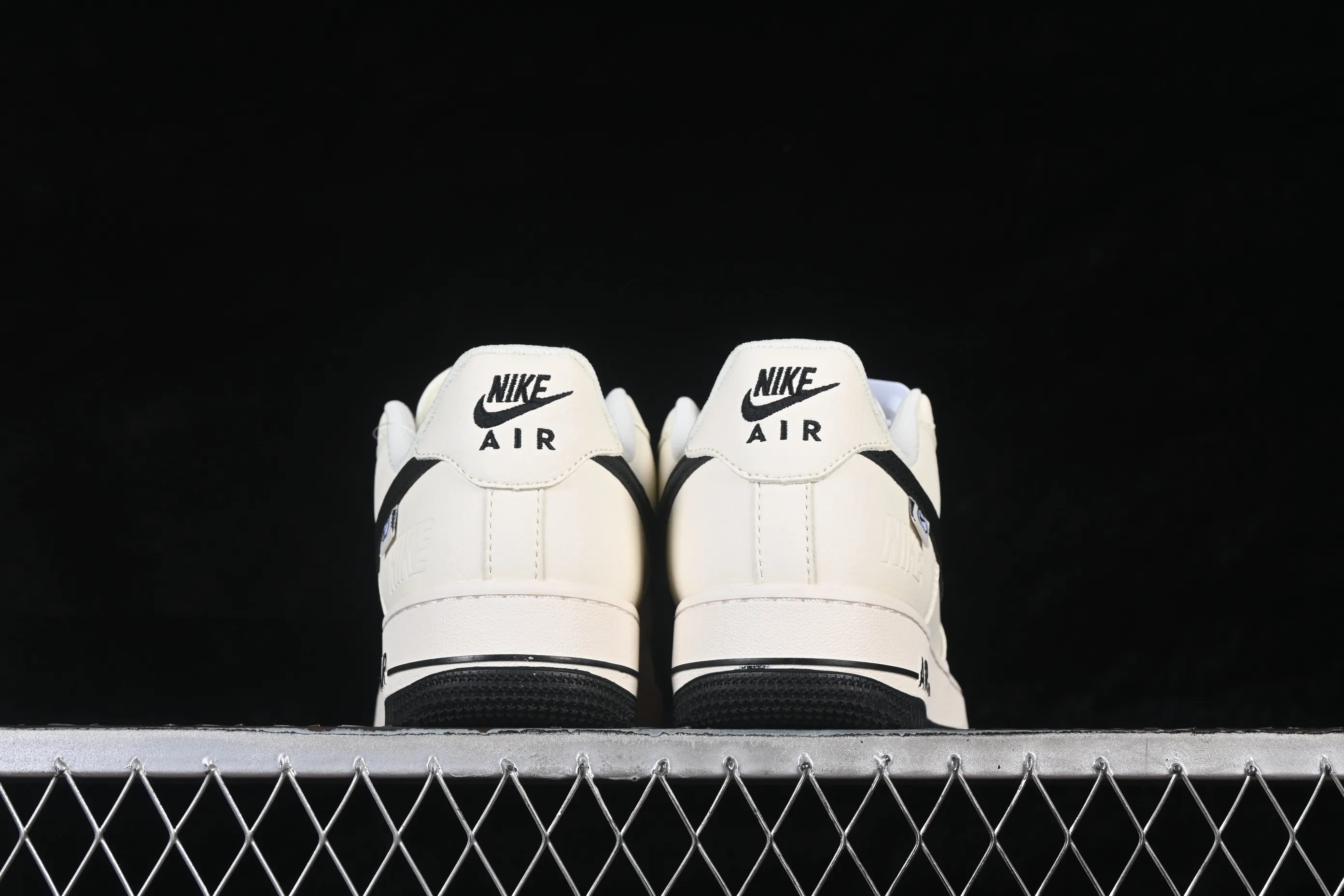 All categories Nk Air Force 1 Air Force series Nk Air Force 1 Low Air Force low-top Nike Air Force 1'07 Low Nike embossed beige black tree pattern Air Force 1 low-top casual sneakers SM6668-120